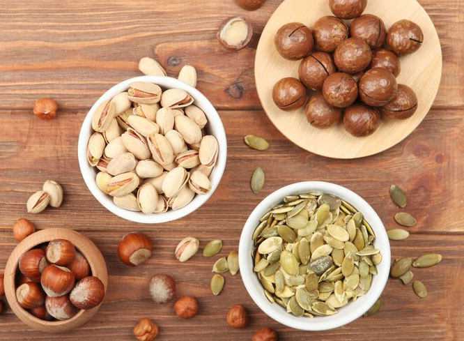 شرایط نگهداری آجیل در اتاق یا یخچال
